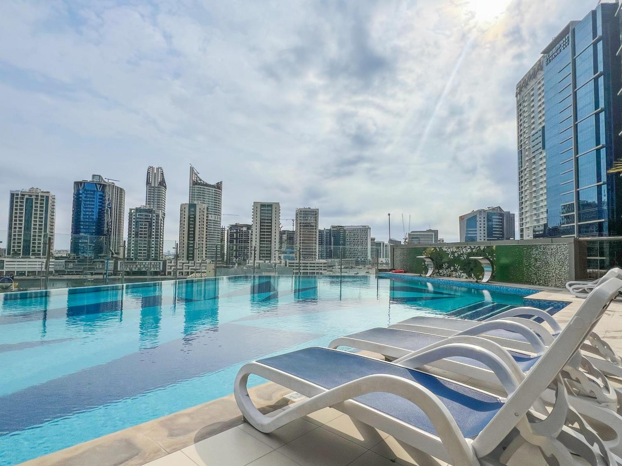 Luxurious Studio In Elite With Burj Khalifa View Dubai