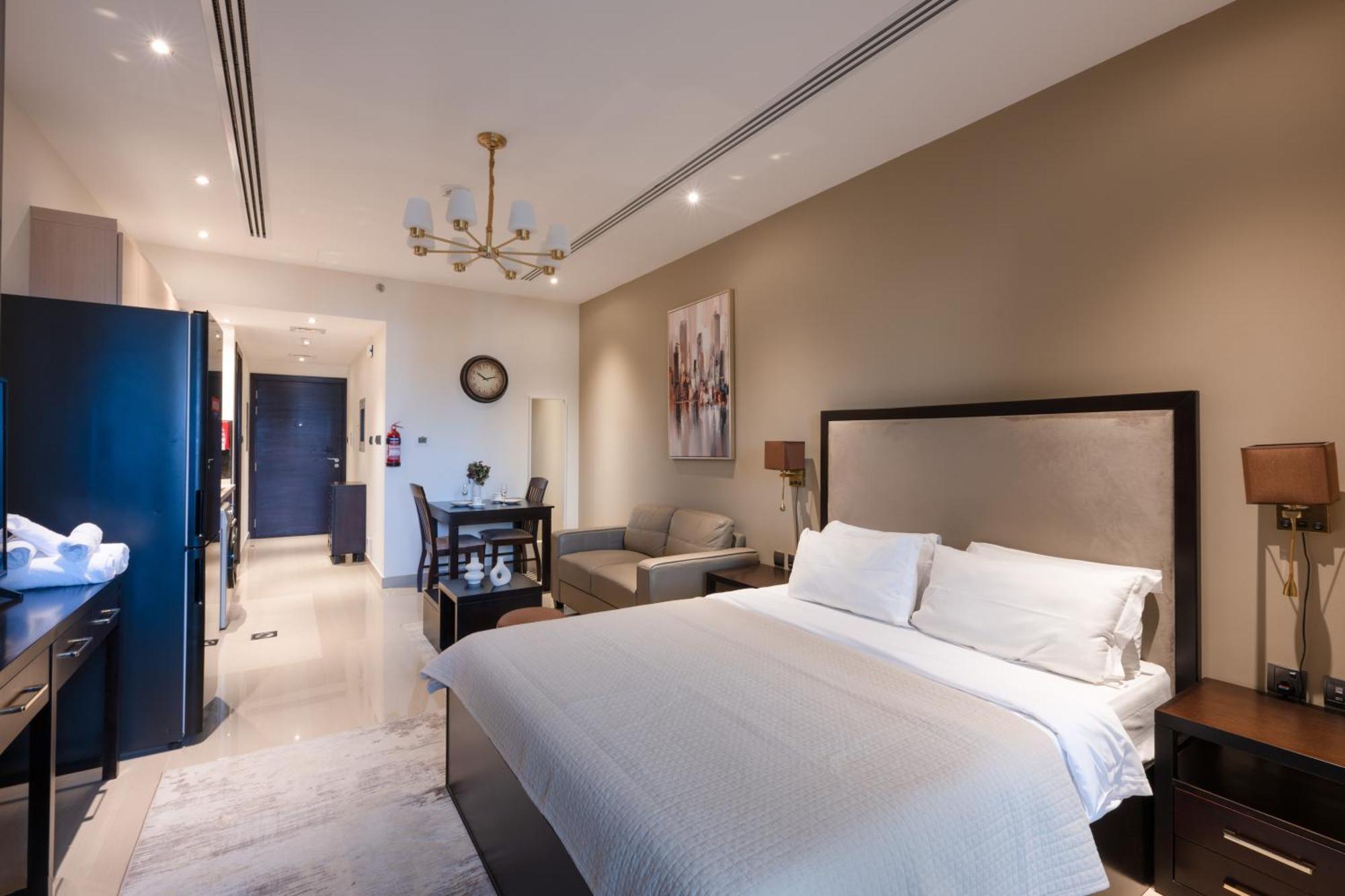 Luxurious Studio In Elite With Burj Khalifa View *